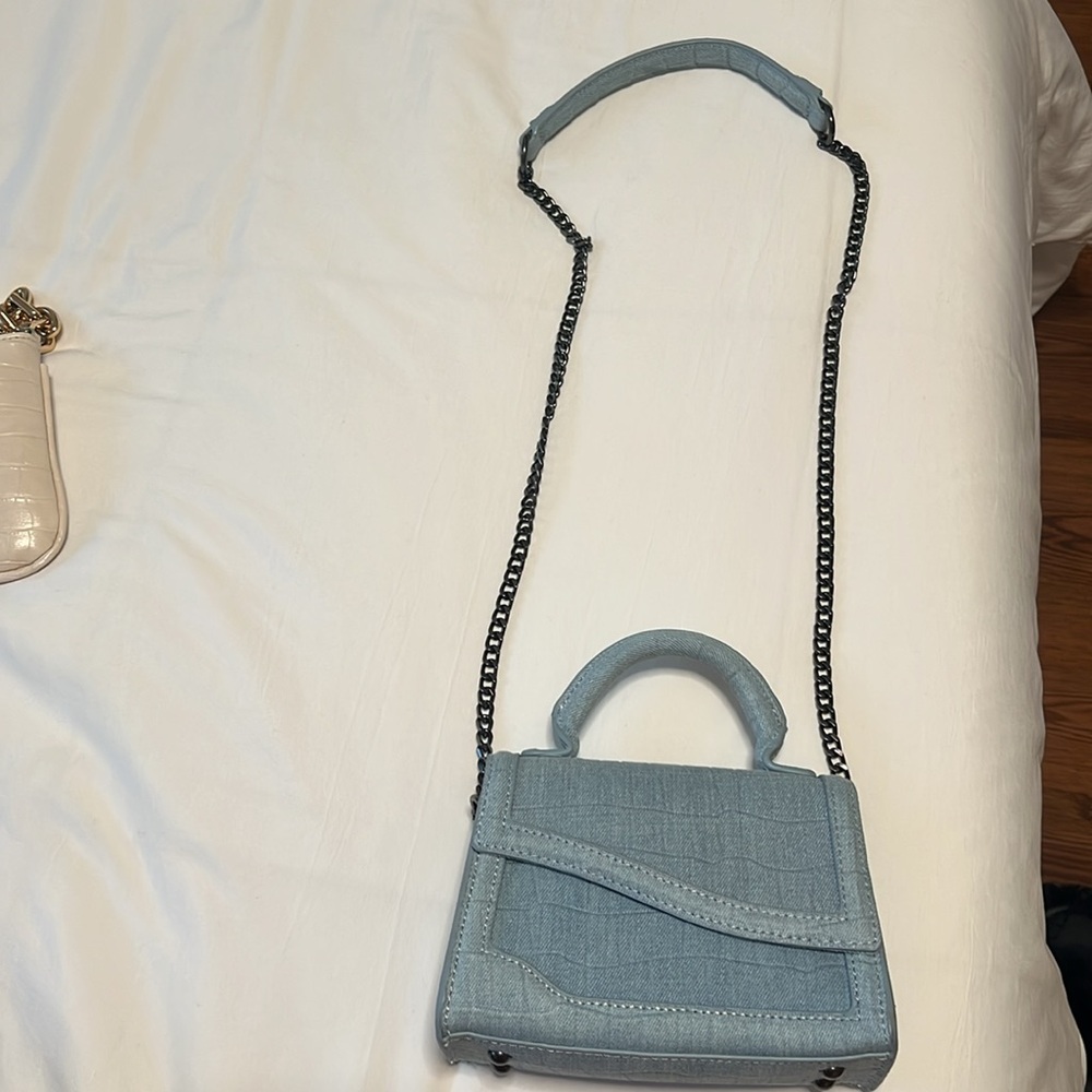 Purse - Picture 2 of 3